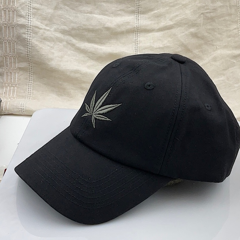 Lucky Highest Quality Stainstitch Black Baseball Cap, Adjustable Head Size. - Picture 2 of 7